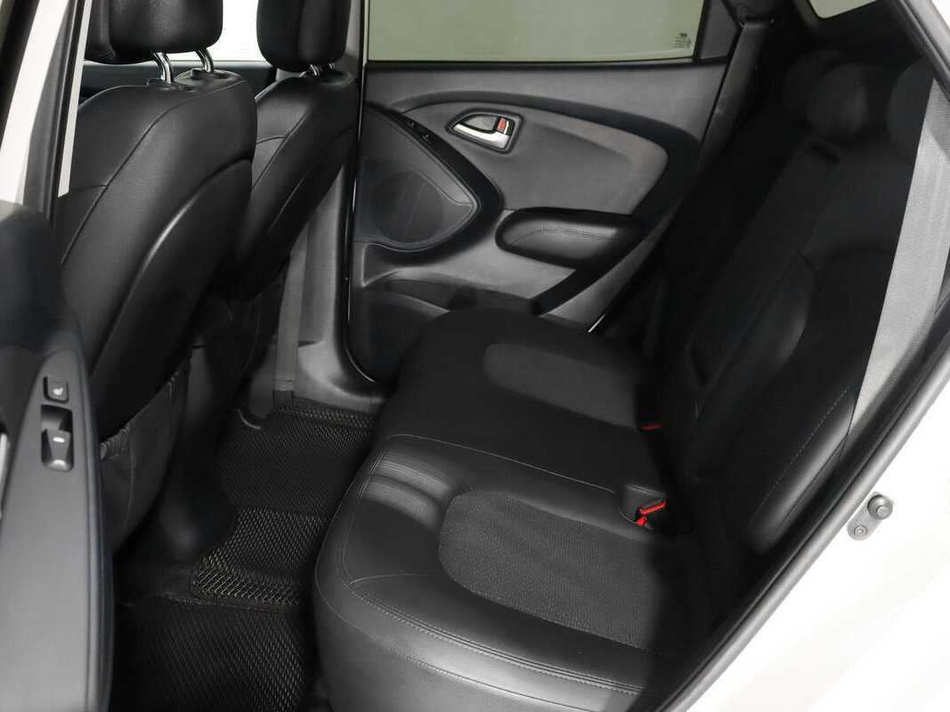 Купить Hyundai ix35 с пробегом. Фото: #9