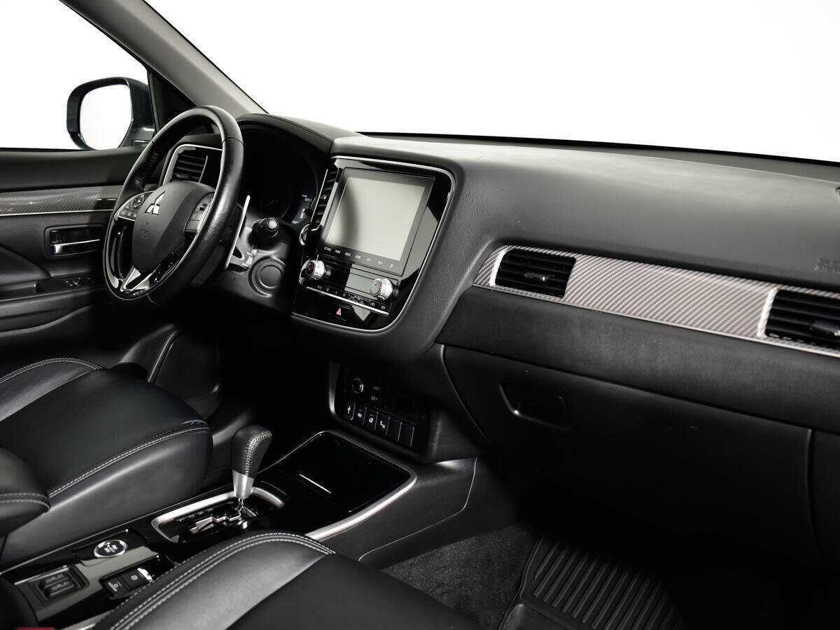 Купить Mitsubishi Outlander с пробегом. Фото: #8