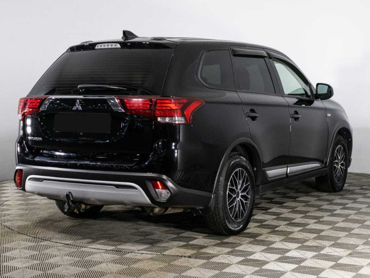 Купить Mitsubishi Outlander с пробегом. Фото: #4