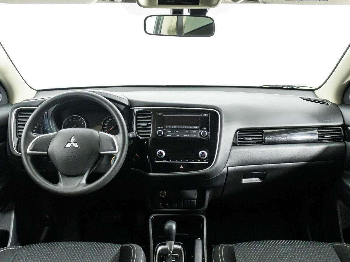 Купить Mitsubishi Outlander с пробегом. Фото: #12