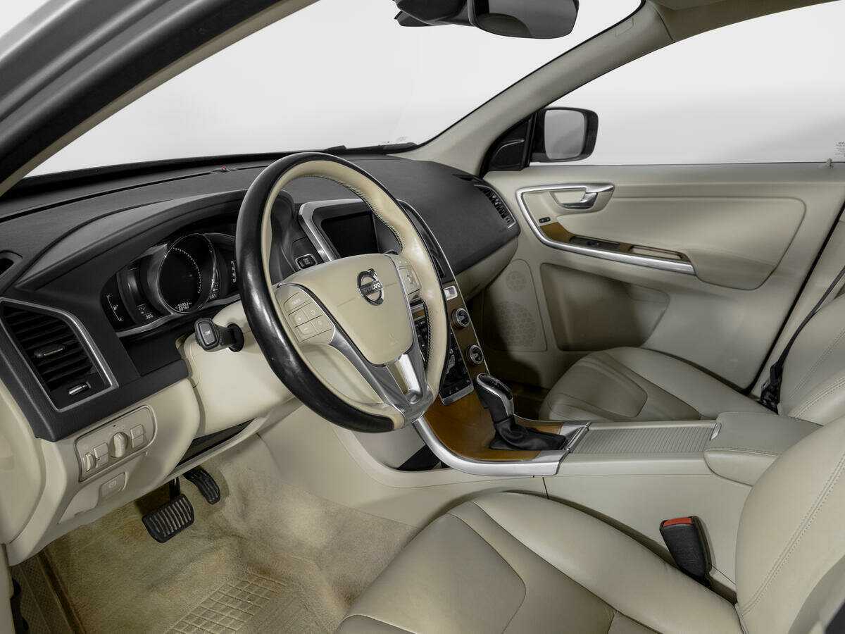 Купить Volvo XC60 с пробегом. Фото: #14