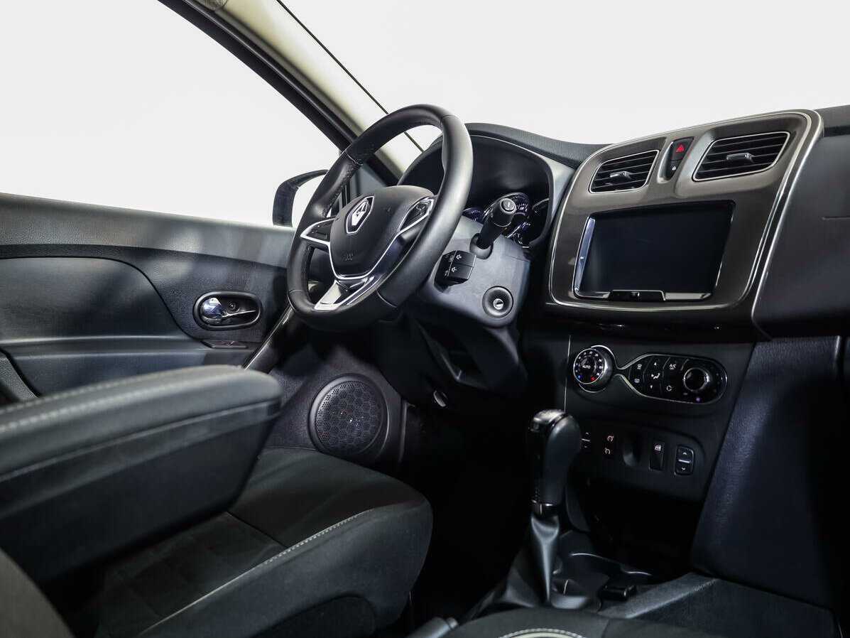 Купить Renault Sandero с пробегом. Фото: #7