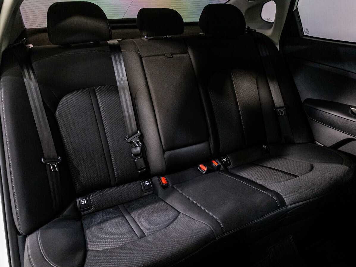 Купить Kia Optima с пробегом. Фото: #9