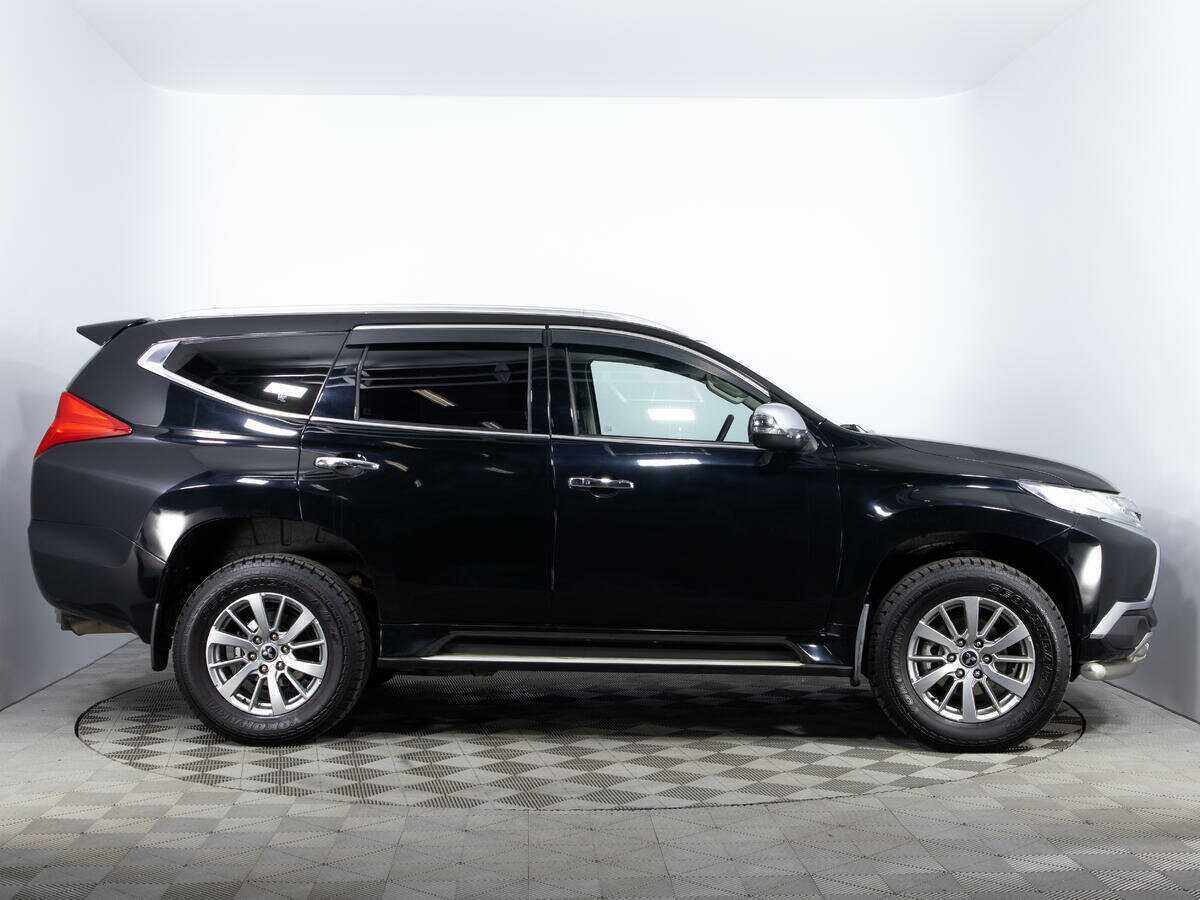 Купить Mitsubishi Pajero Sport с пробегом. Фото: #3