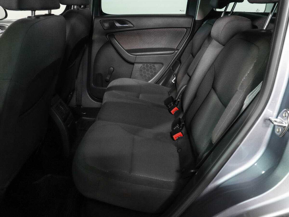 Купить Skoda Yeti с пробегом. Фото: #6