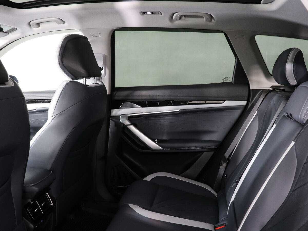 Купить Geely Atlas с пробегом. Фото: #11