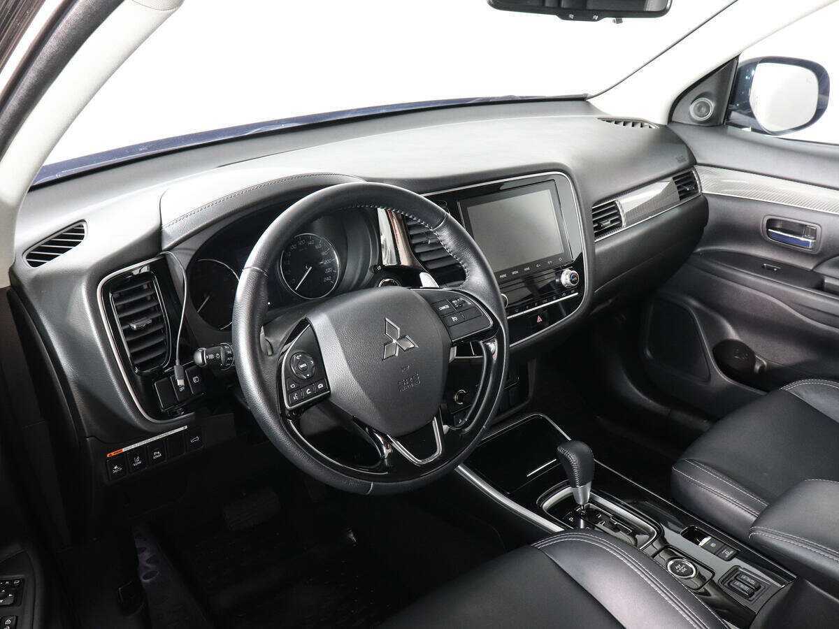 Купить Mitsubishi Outlander с пробегом. Фото: #8