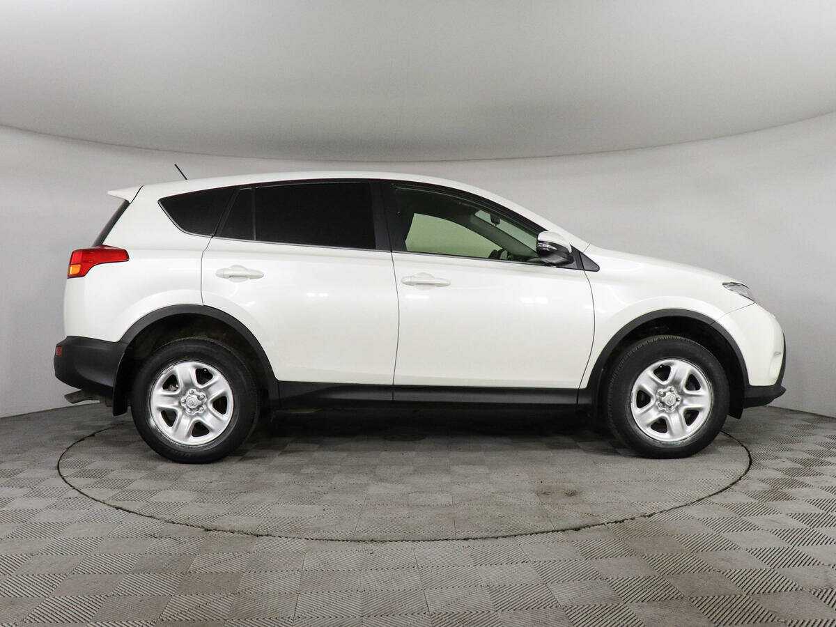 Купить Toyota RAV4 с пробегом. Фото: #3