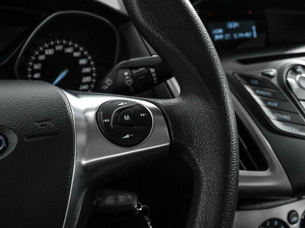 Купить Ford Focus с пробегом. Фото: #15