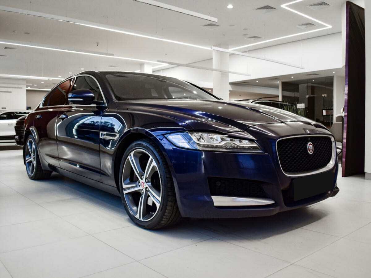 Купить Jaguar XF с пробегом. Фото: #2