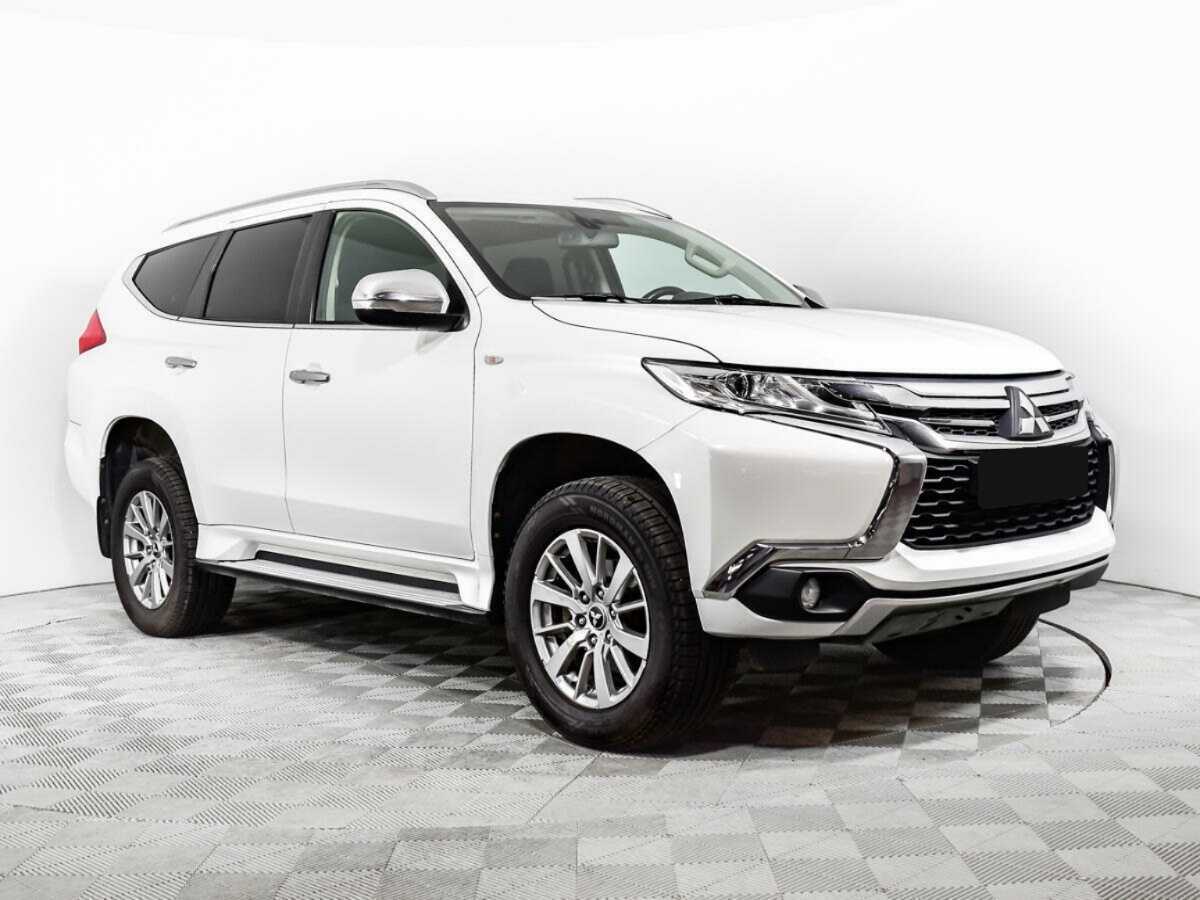Купить Mitsubishi Pajero Sport с пробегом. Фото: #2