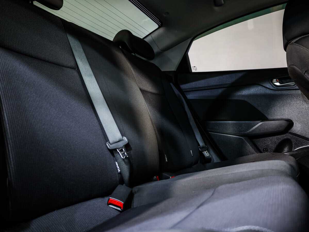 Купить Hyundai Solaris с пробегом. Фото: #11