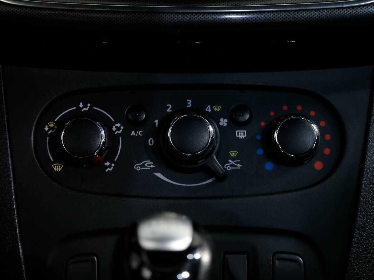 Купить Renault Logan с пробегом. Фото: #13