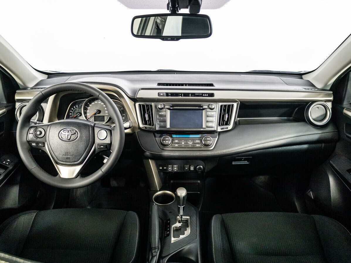 Купить Toyota RAV4 с пробегом. Фото: #11