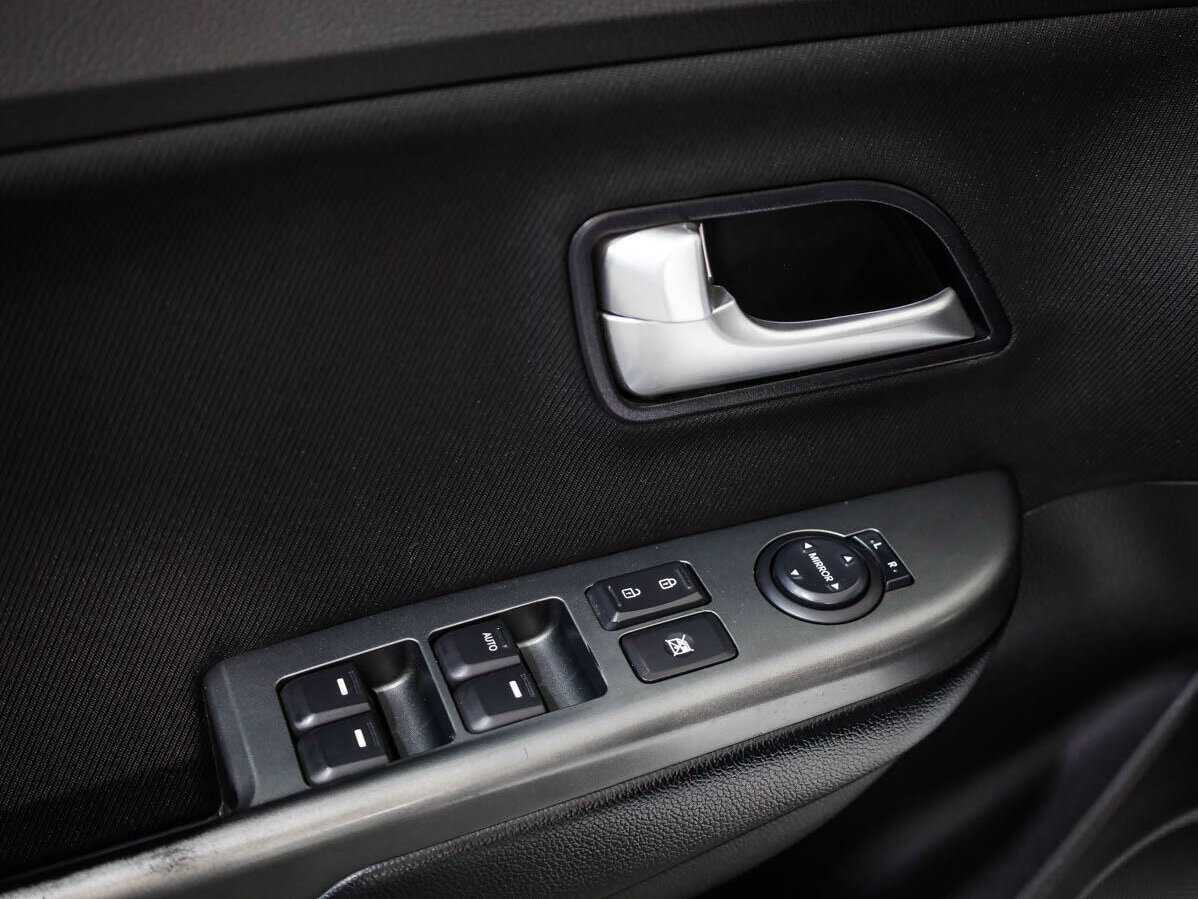 Купить Kia Rio с пробегом. Фото: #13