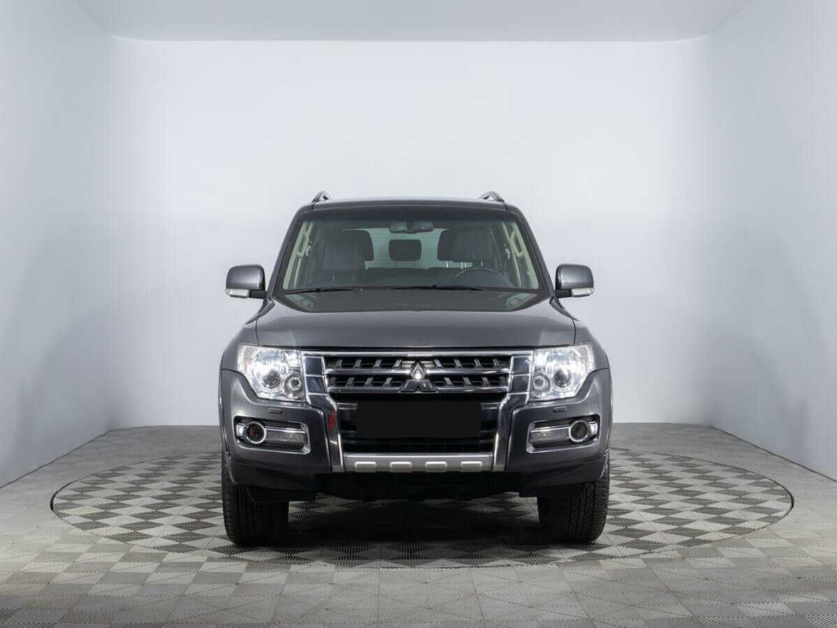 Купить Mitsubishi Pajero с пробегом. Фото: #1
