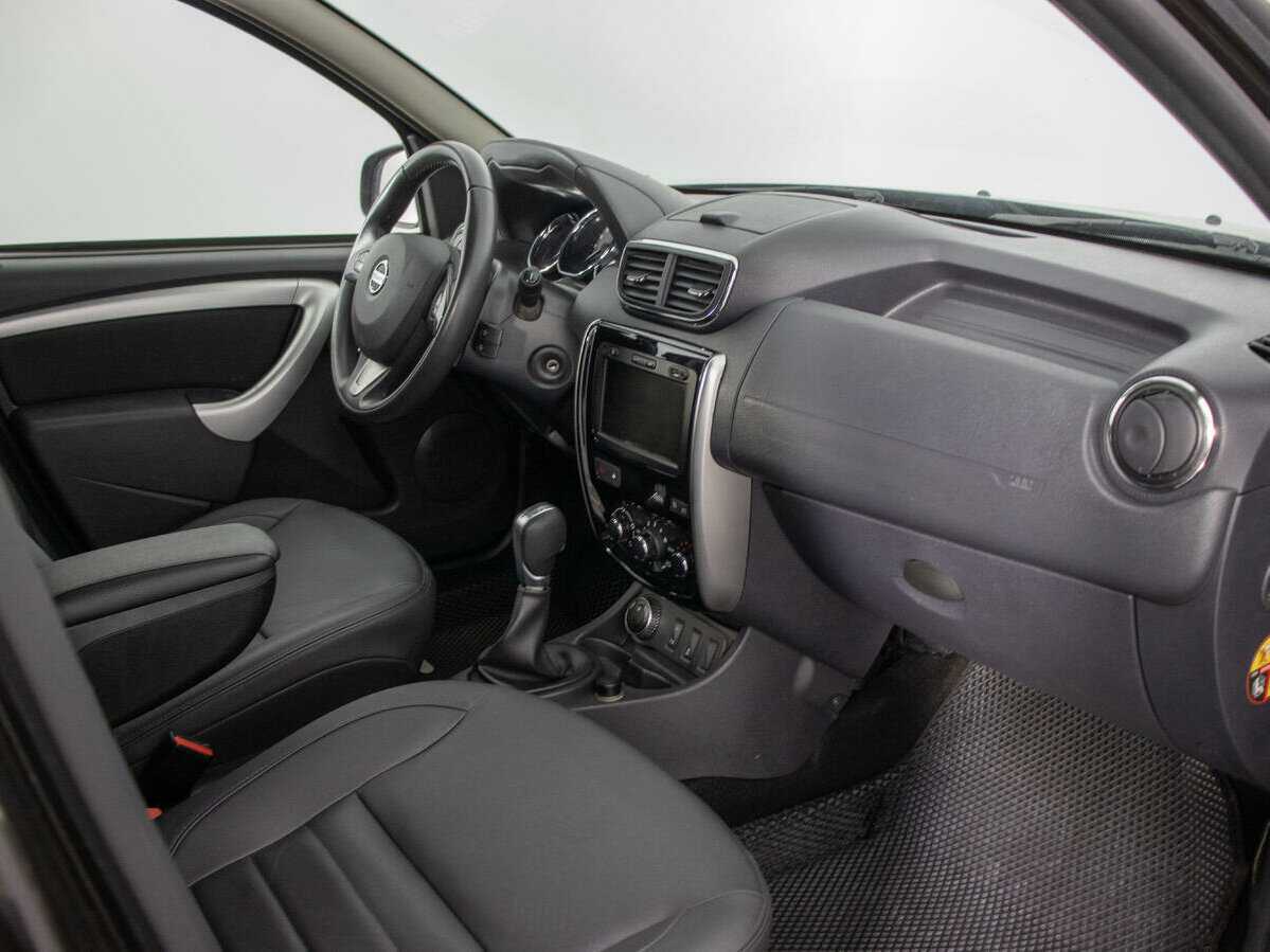Купить Nissan Terrano с пробегом. Фото: #8