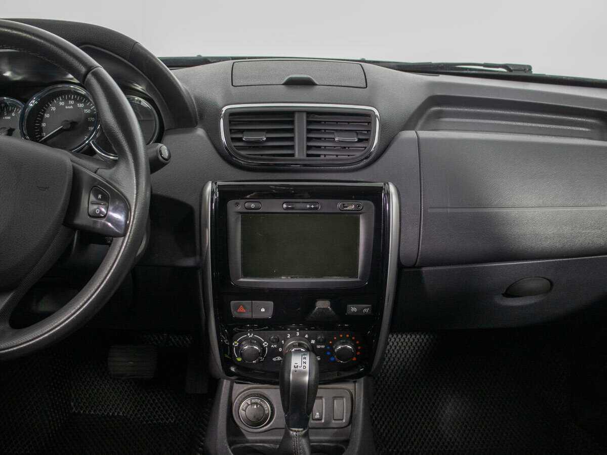 Купить Nissan Terrano с пробегом. Фото: #13