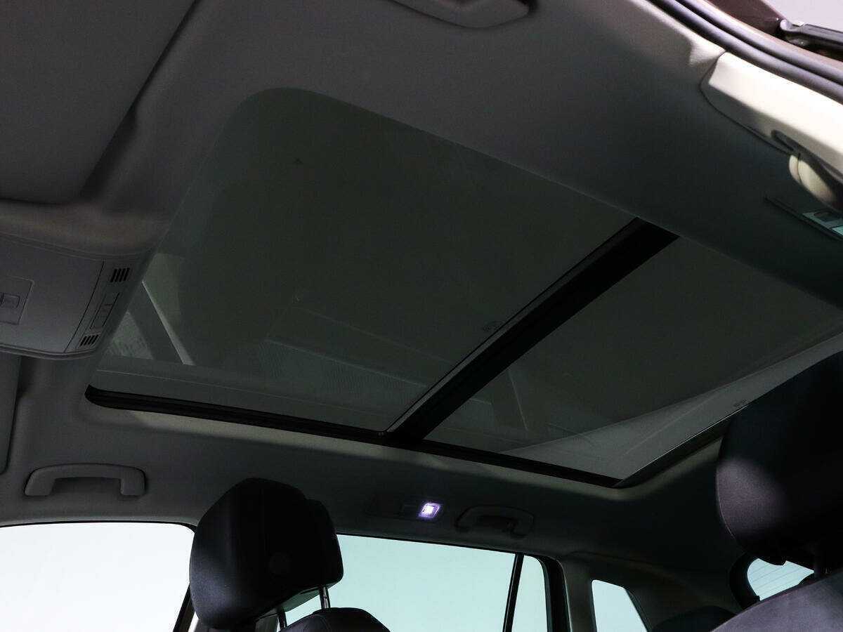 Купить Volkswagen Tiguan с пробегом. Фото: #12