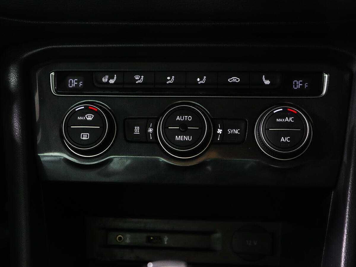 Купить Volkswagen Tiguan с пробегом. Фото: #16