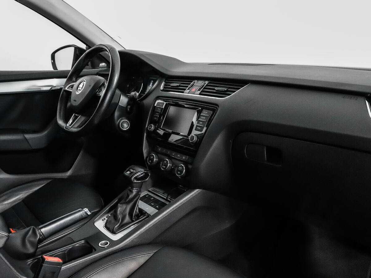 Купить Skoda Octavia с пробегом. Фото: #10