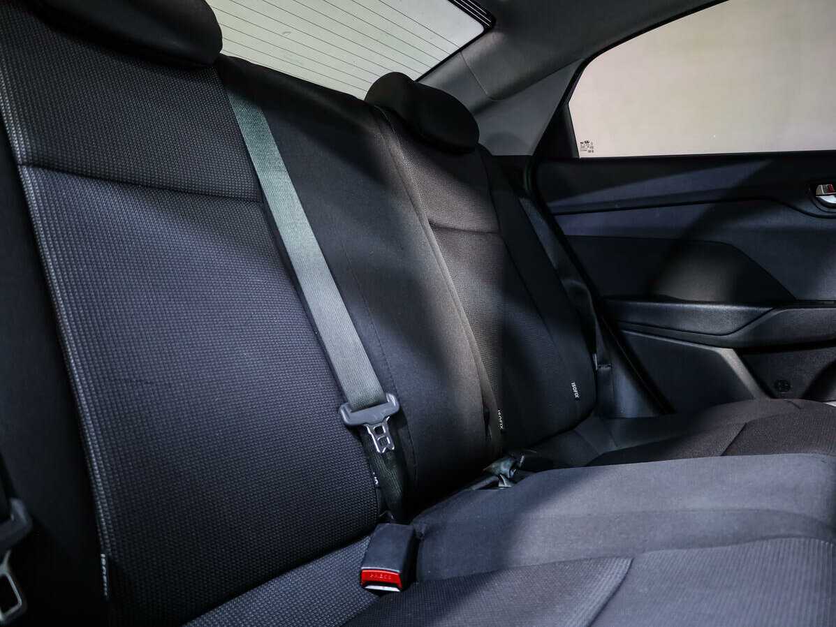 Купить Hyundai Solaris с пробегом. Фото: #11