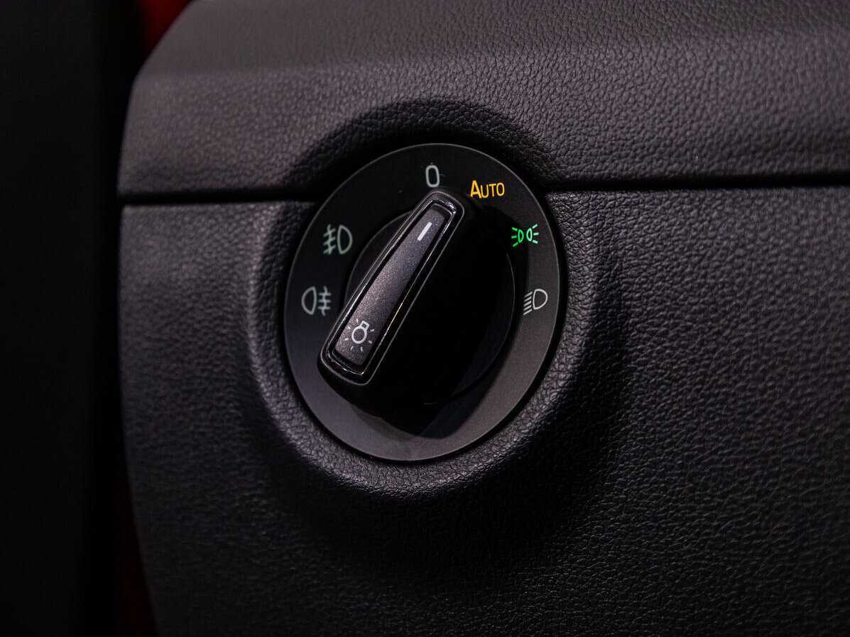 Купить Skoda Octavia с пробегом. Фото: #15