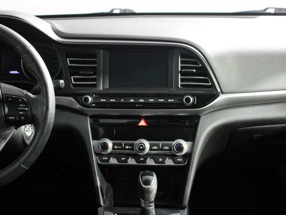 Купить Hyundai Elantra с пробегом. Фото: #9