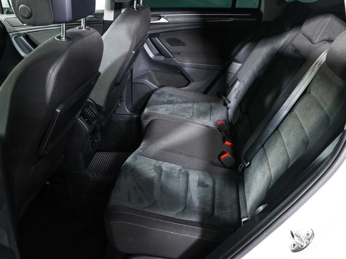 Купить Volkswagen Tiguan с пробегом. Фото: #9