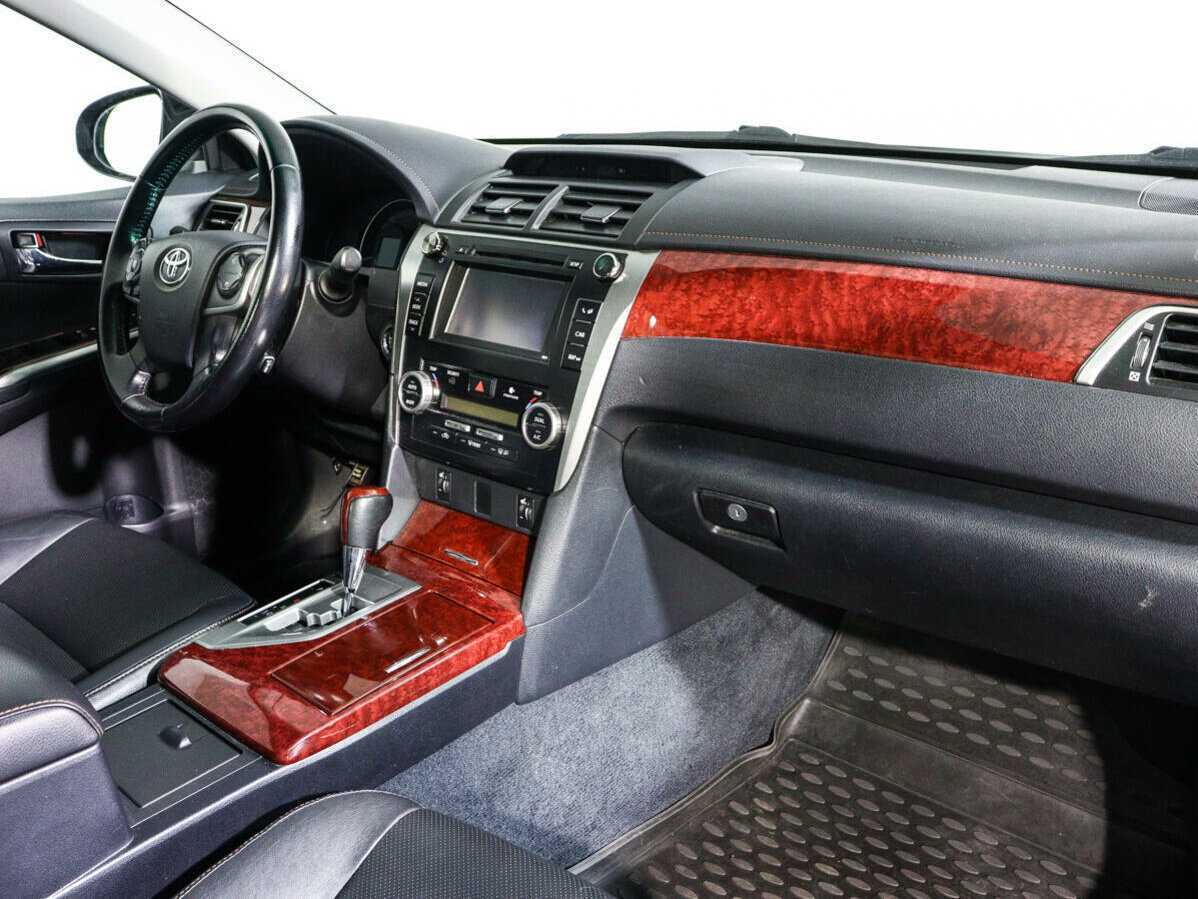 Купить Toyota Camry с пробегом. Фото: #8
