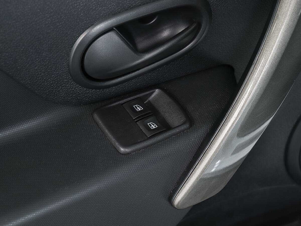 Купить Renault Logan с пробегом. Фото: #13