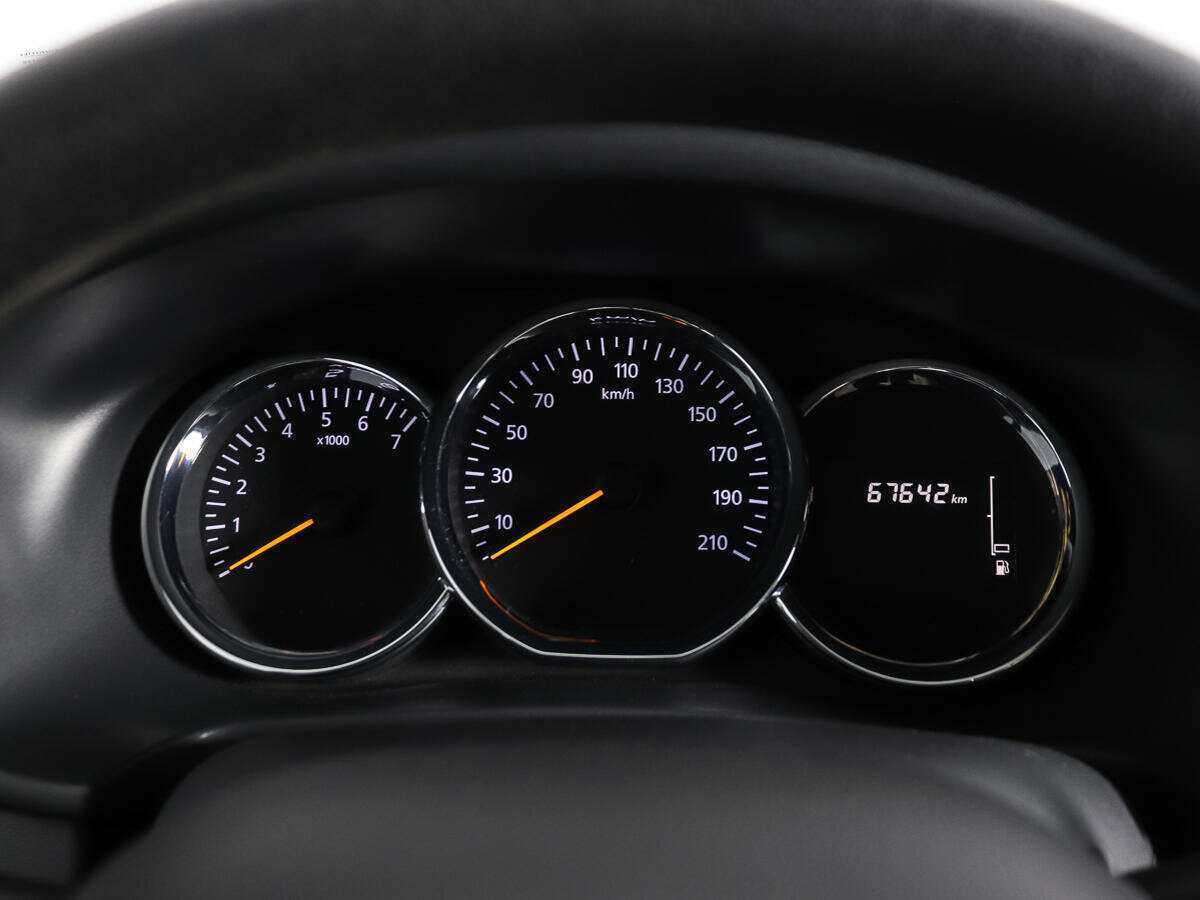 Купить Renault Logan с пробегом. Фото: #9