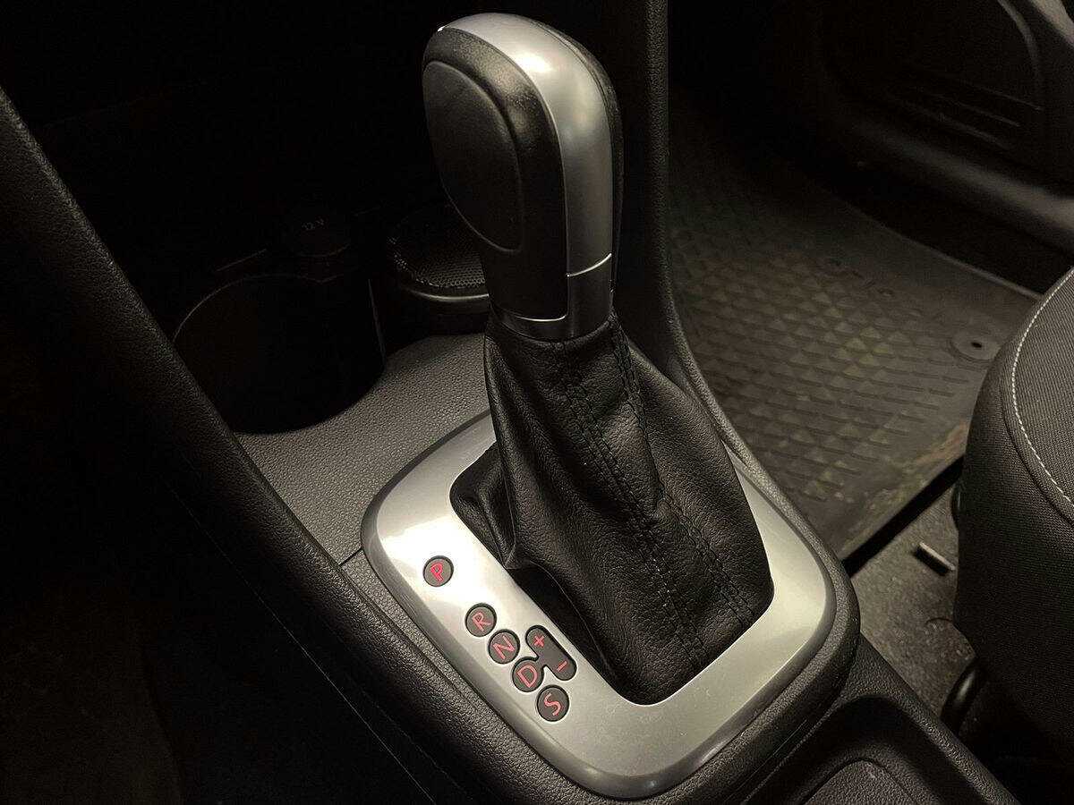 Купить Volkswagen Polo с пробегом. Фото: #15