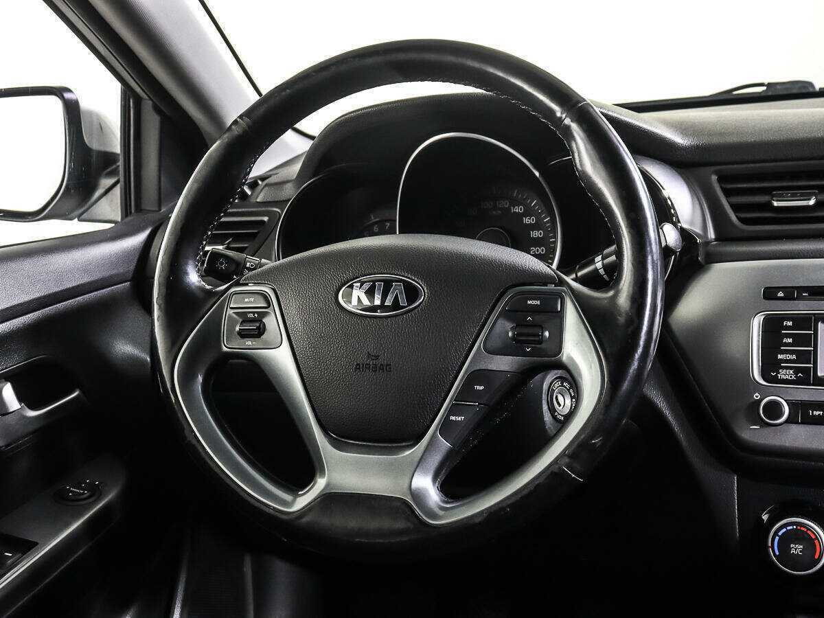 Купить Kia Rio с пробегом. Фото: #13