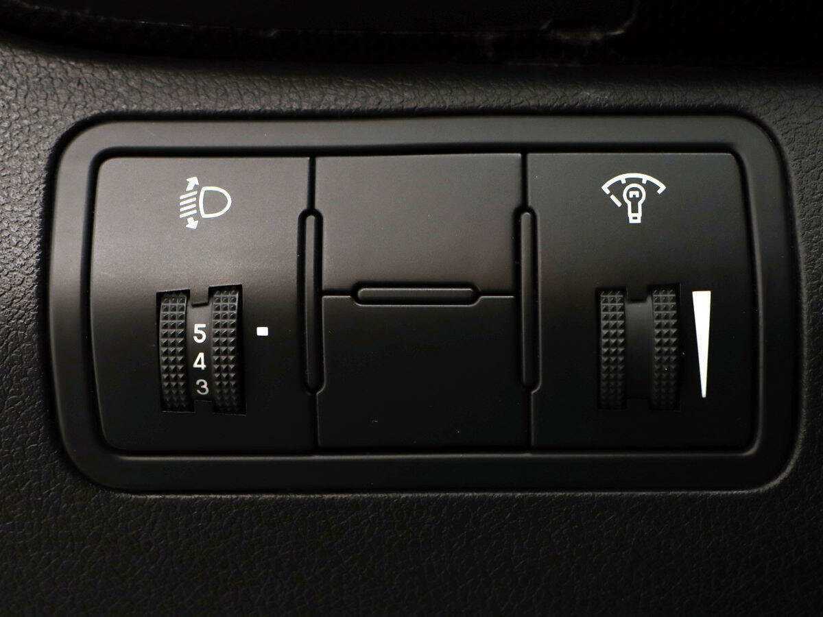 Купить Hyundai Solaris с пробегом. Фото: #11