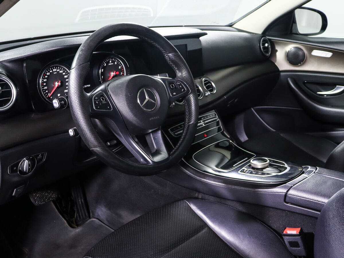 Купить Mercedes-Benz E-Класс с пробегом. Фото: #13