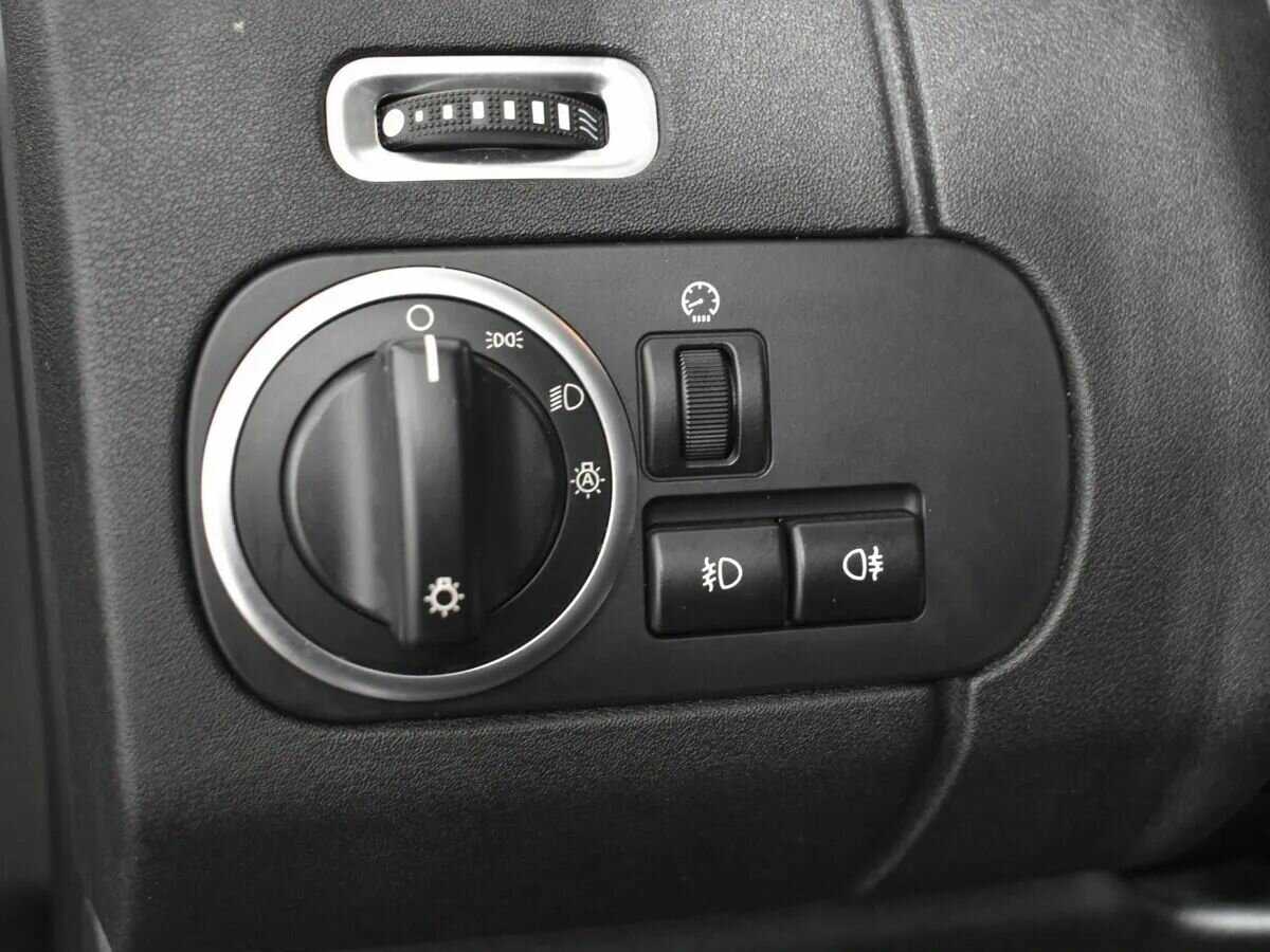 Купить Land Rover Discovery с пробегом. Фото: #15