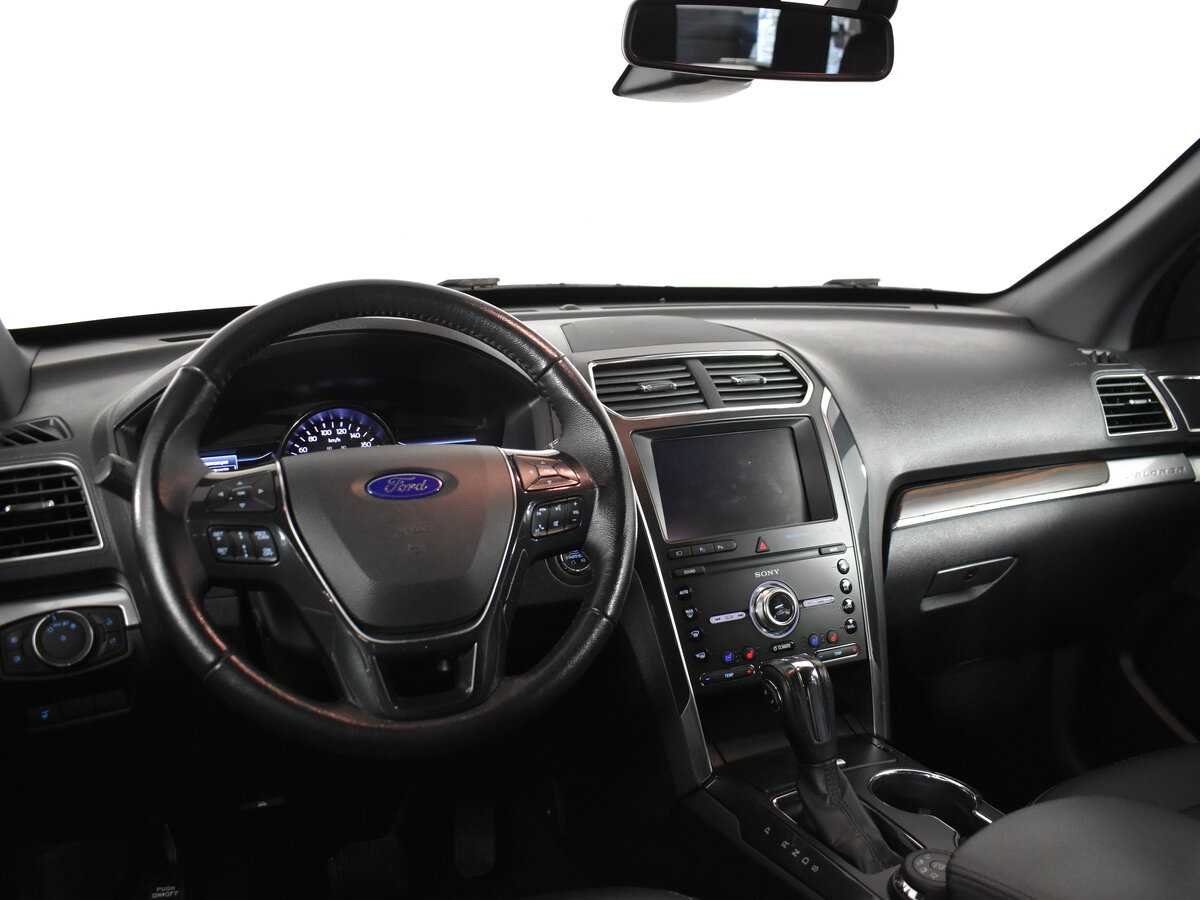 Купить Ford Explorer с пробегом. Фото: #14