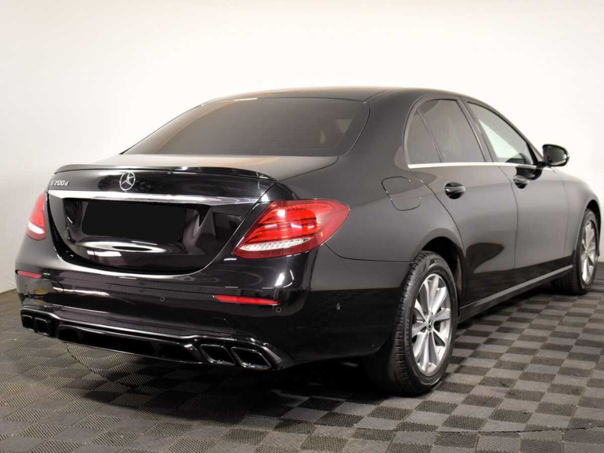 Купить Mercedes-Benz E-Класс с пробегом. Фото: #3