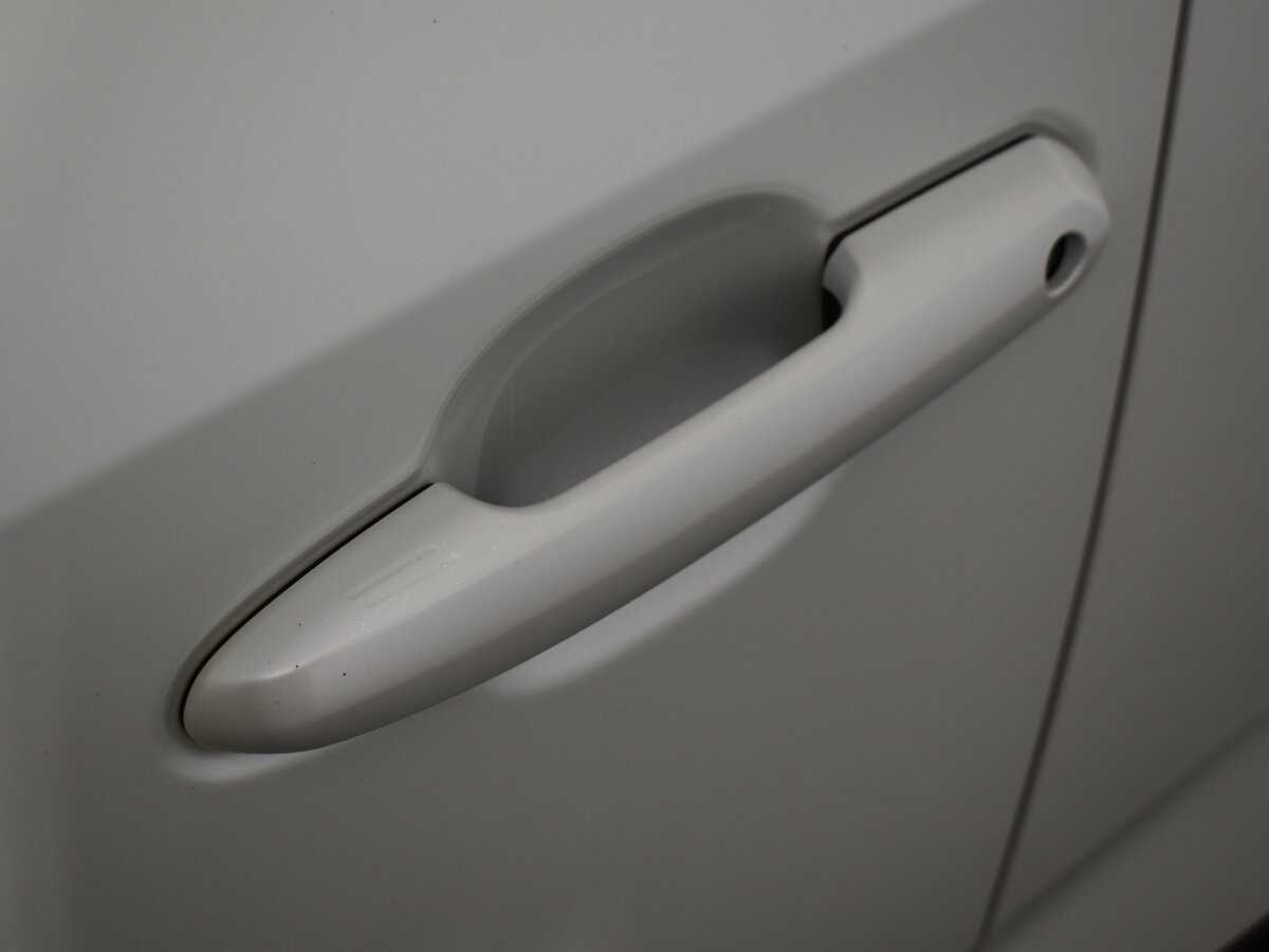 Купить Toyota RAV4 с пробегом. Фото: #7