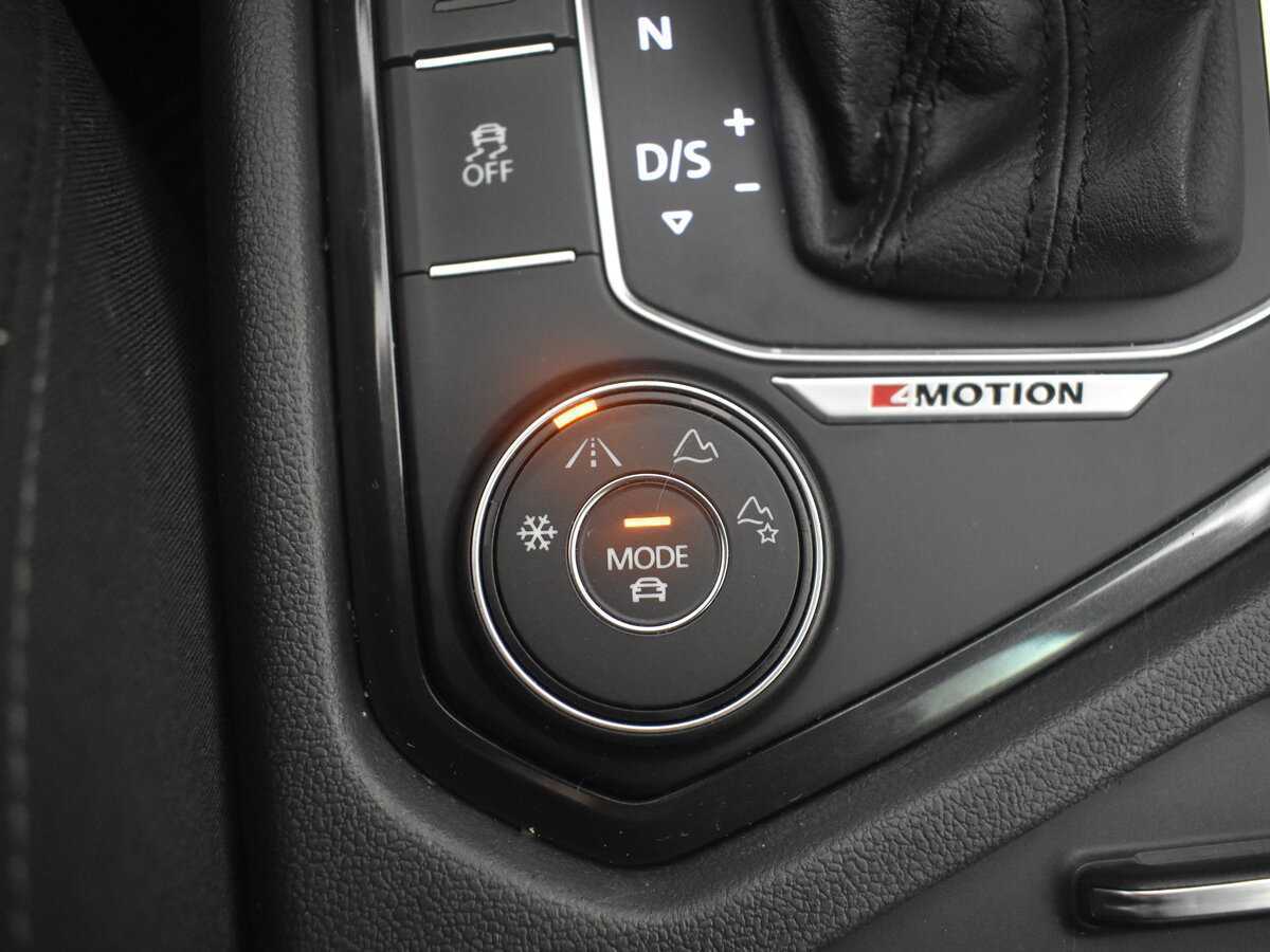 Купить Volkswagen Tiguan с пробегом. Фото: #23