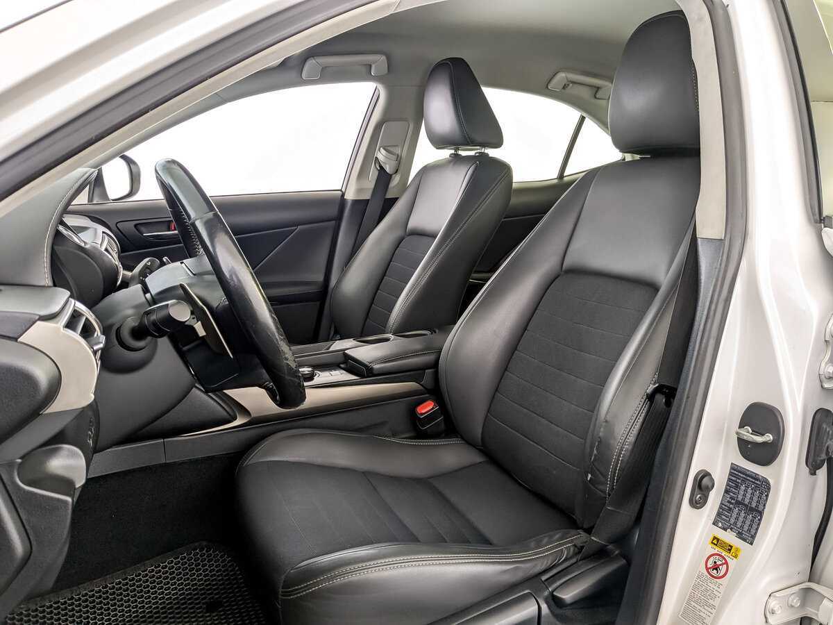 Купить Lexus IS с пробегом. Фото: #15