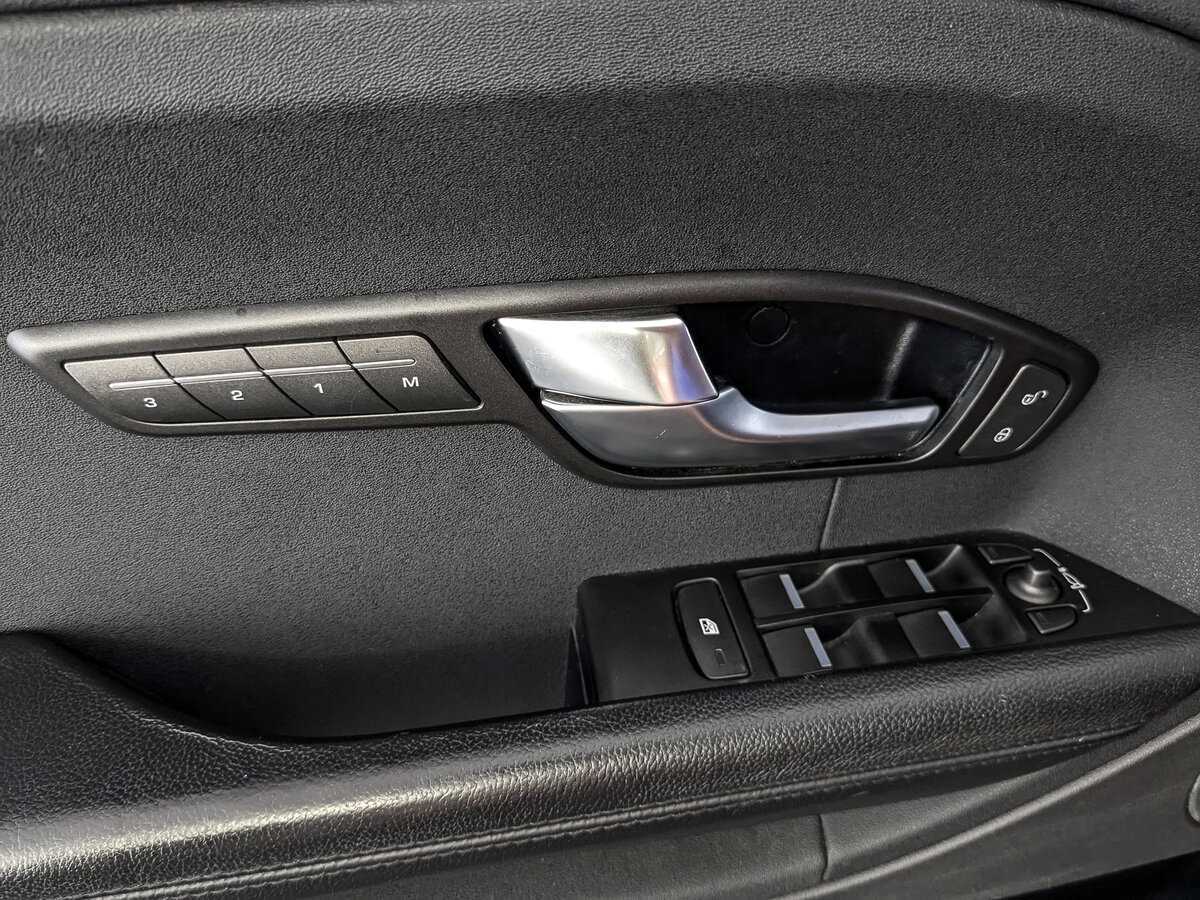 Купить Land Rover Range Rover Evoque с пробегом. Фото: #21