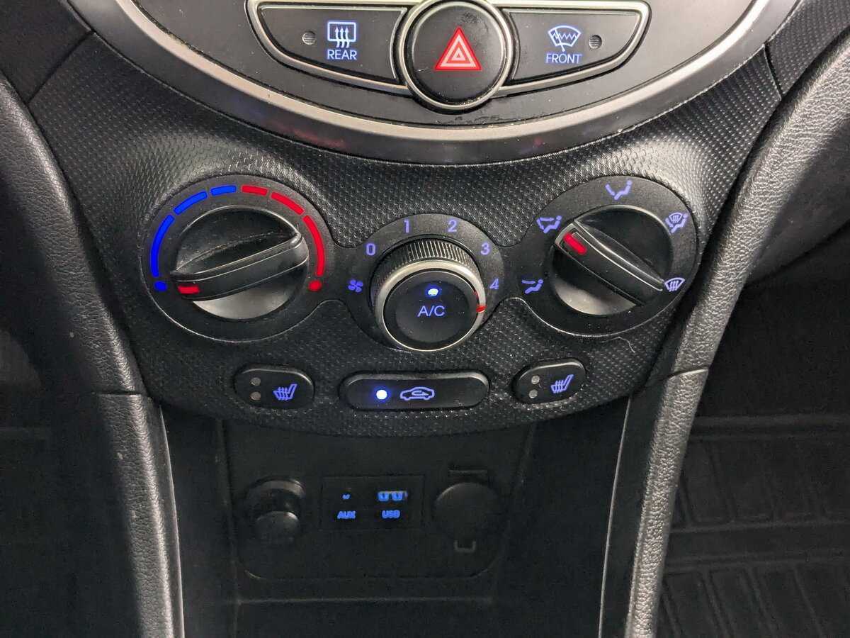 Купить Hyundai Solaris с пробегом. Фото: #22