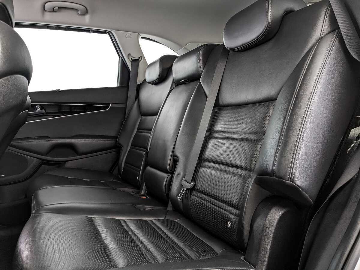 Купить Kia Sorento с пробегом. Фото: #13