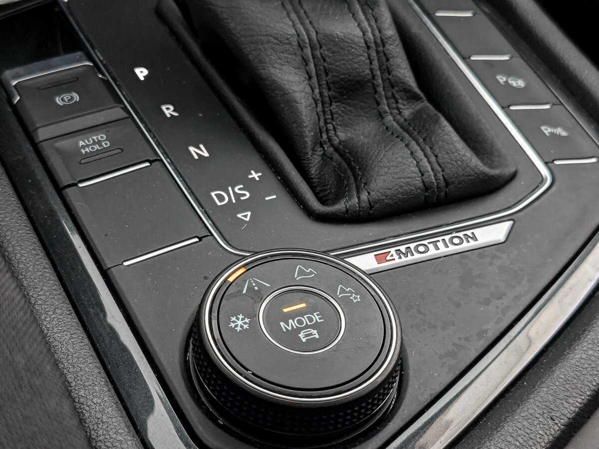 Купить Volkswagen Tiguan с пробегом. Фото: #21