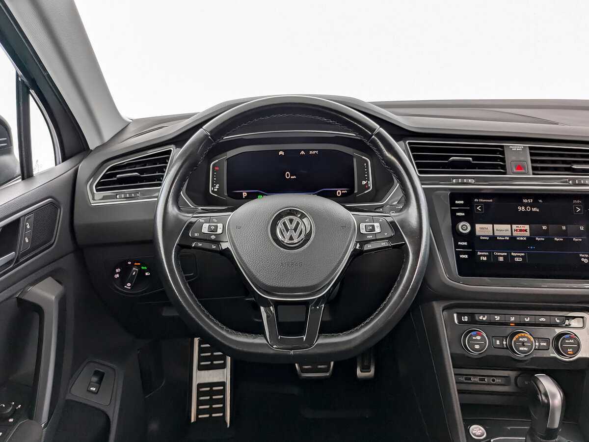 Купить Volkswagen Tiguan с пробегом. Фото: #16