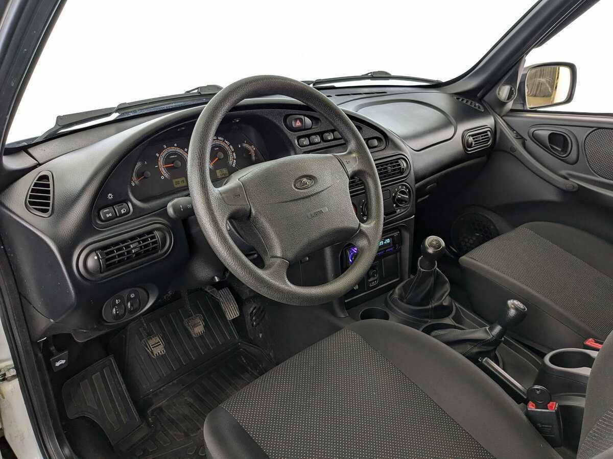 Купить Lada (ВАЗ) Niva с пробегом. Фото: #2