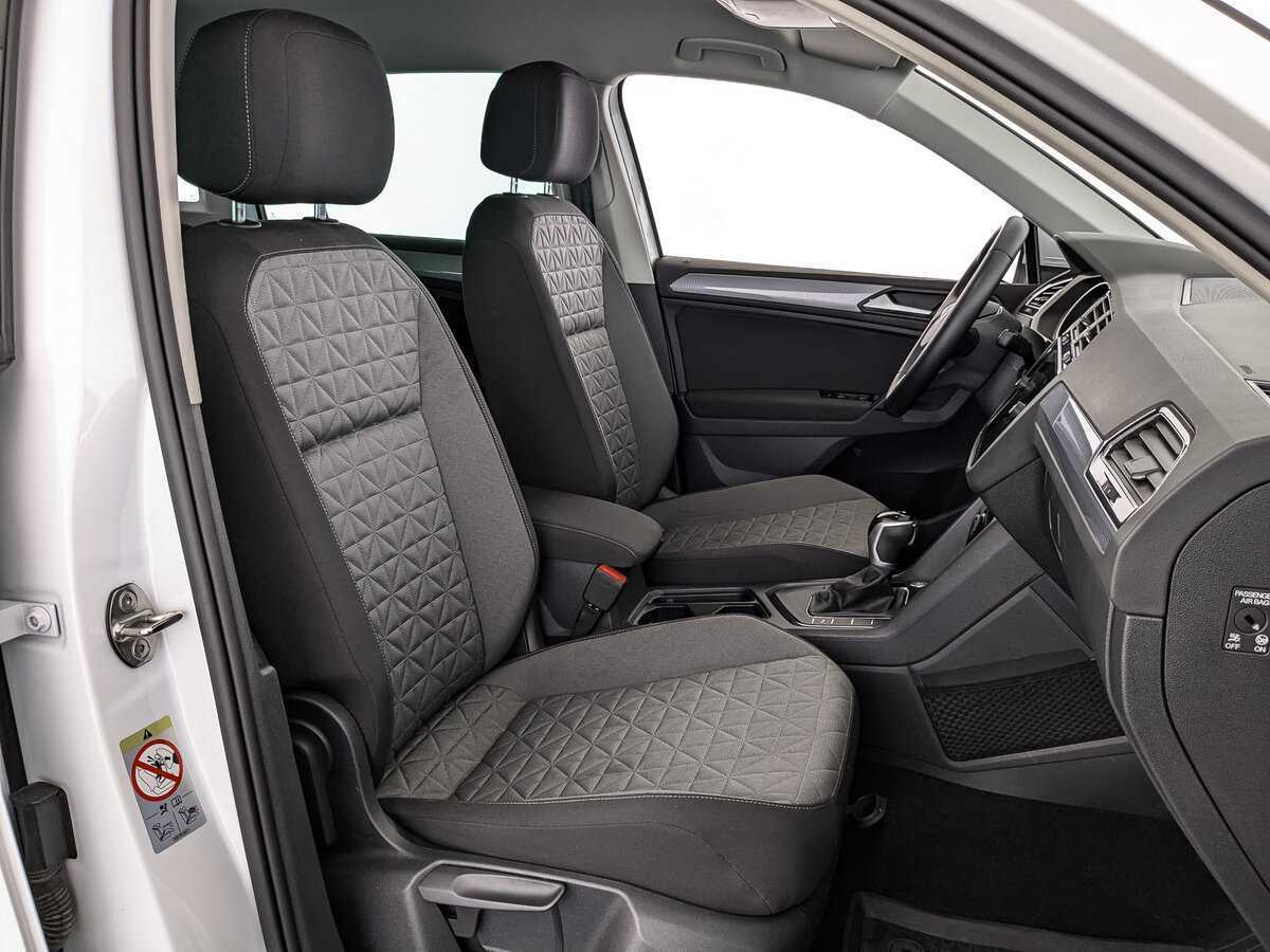 Купить Volkswagen Tiguan с пробегом. Фото: #19