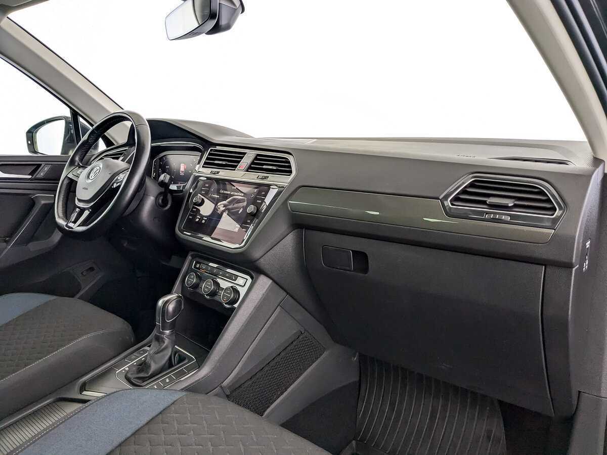 Купить Volkswagen Tiguan с пробегом. Фото: #8